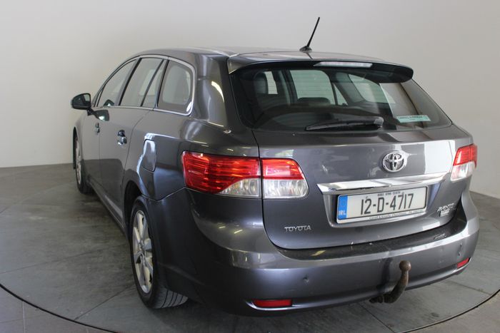 Toyota Avensis 2012