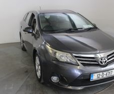 Toyota Avensis 2012