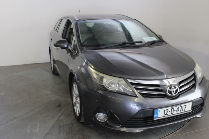 Toyota Avensis 2012