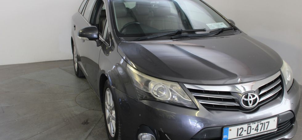 Toyota Avensis 2012