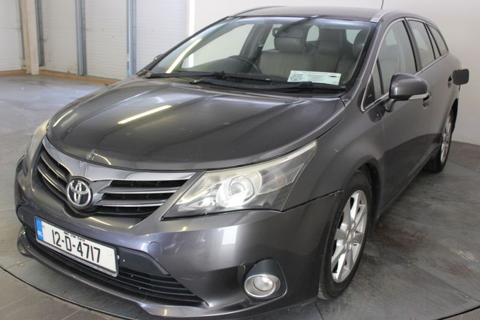 Toyota Avensis 2012