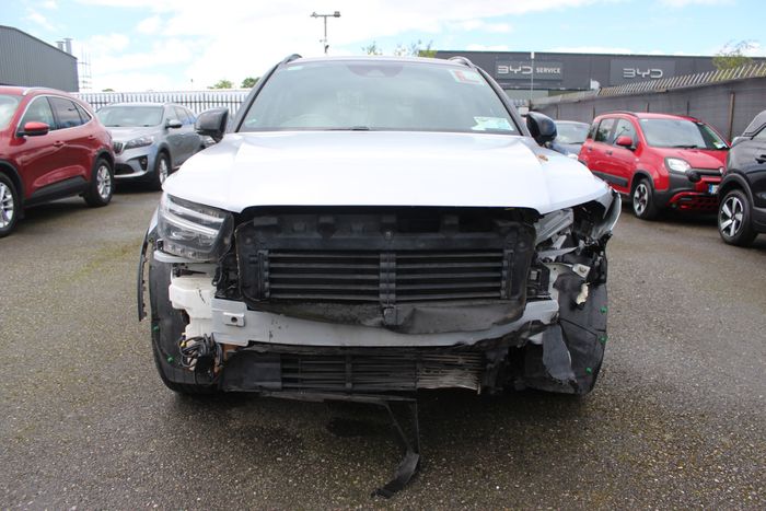Volvo XC40 2021