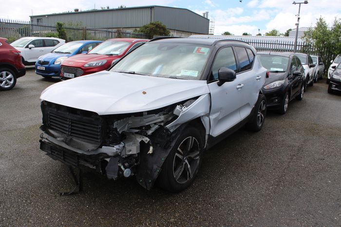 Volvo XC40 2021