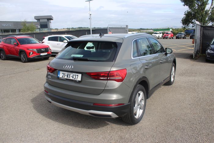 Audi Q3 2021