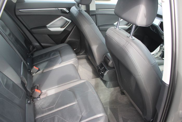 Audi Q3 2021
