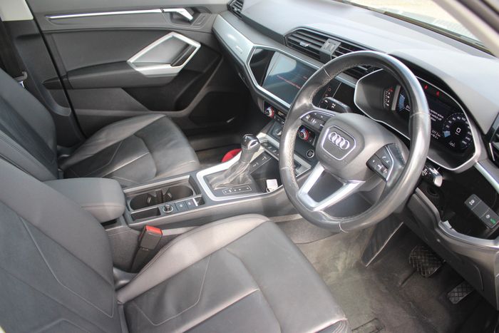 Audi Q3 2021