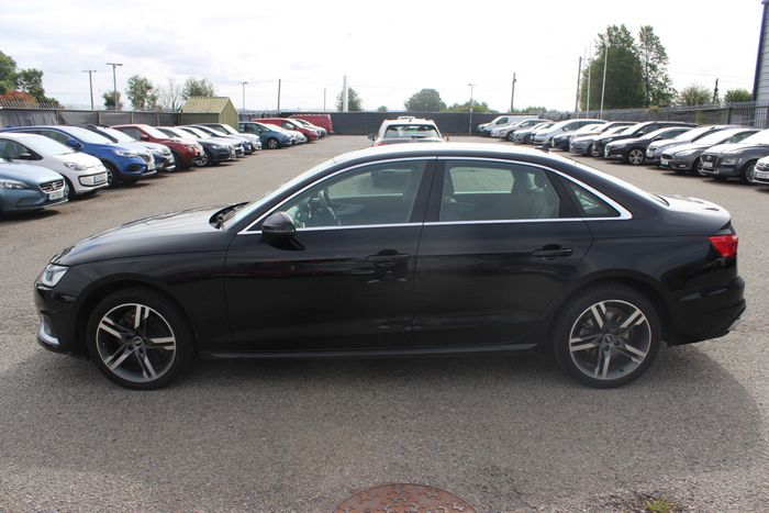 Audi A4 2021