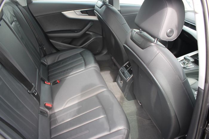 Audi A4 2021