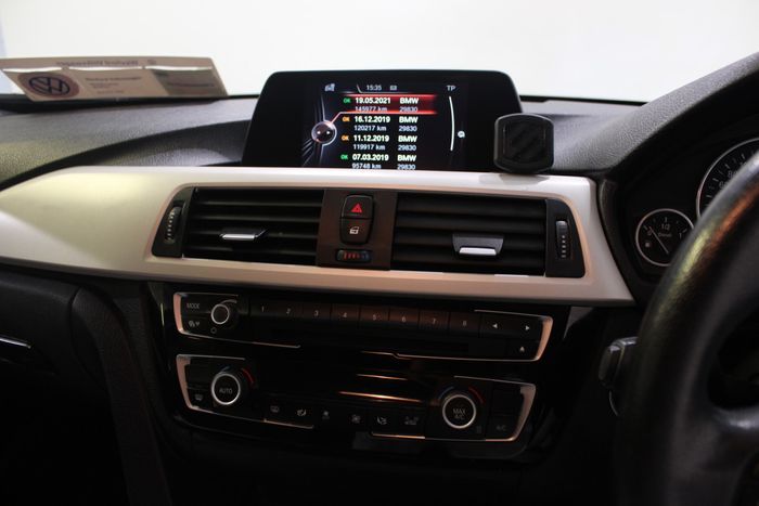 BMW 3 Series 2016
