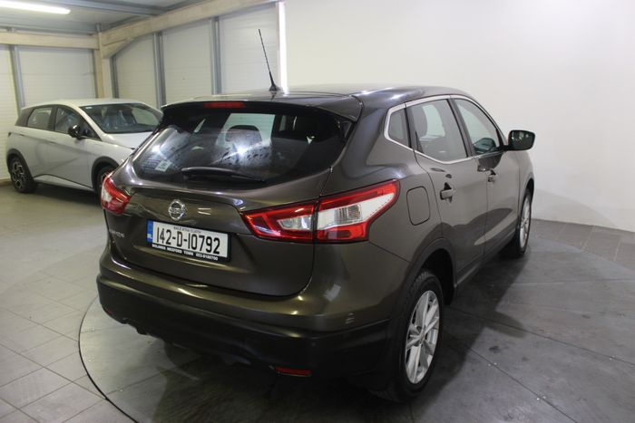 Nissan QASHQAI 2014