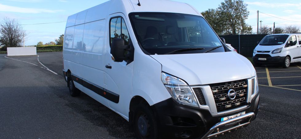 Nissan NV400 2019