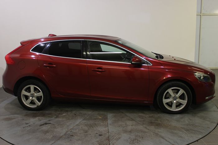 Volvo V40 2016
