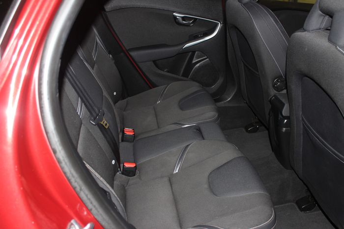 Volvo V40 2016