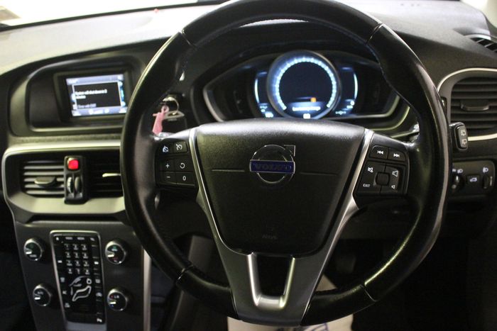 Volvo V40 2016