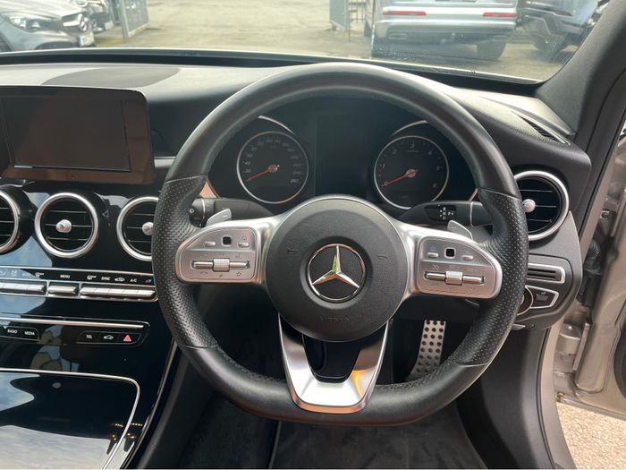 Mercedes-Benz C-Class 2021