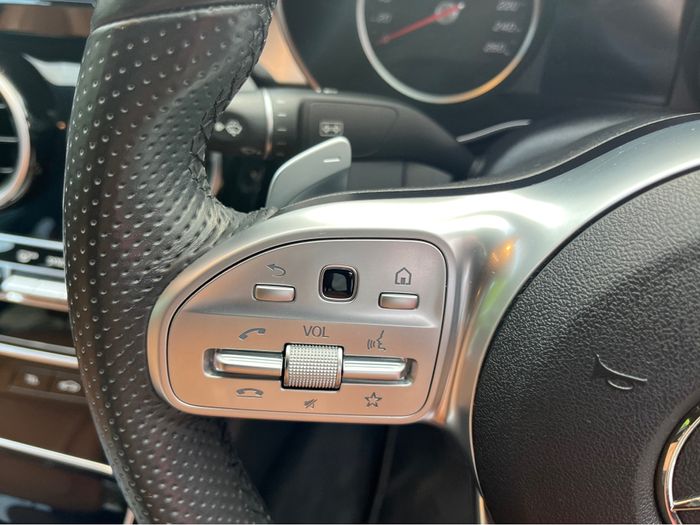 Mercedes-Benz C-Class 2021