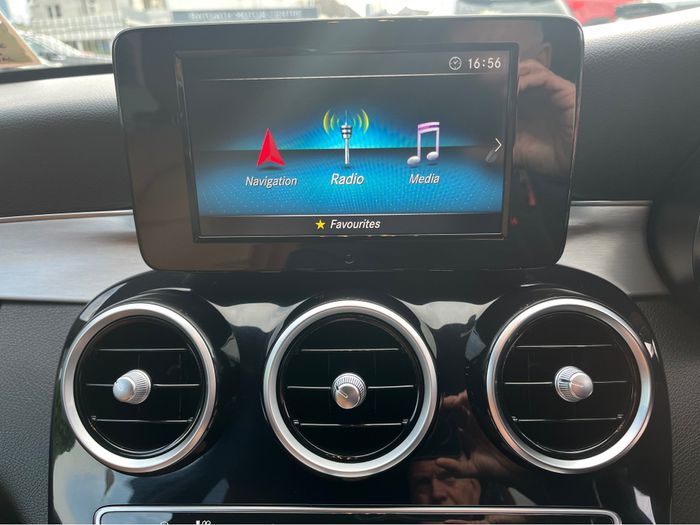 Mercedes-Benz C-Class 2021