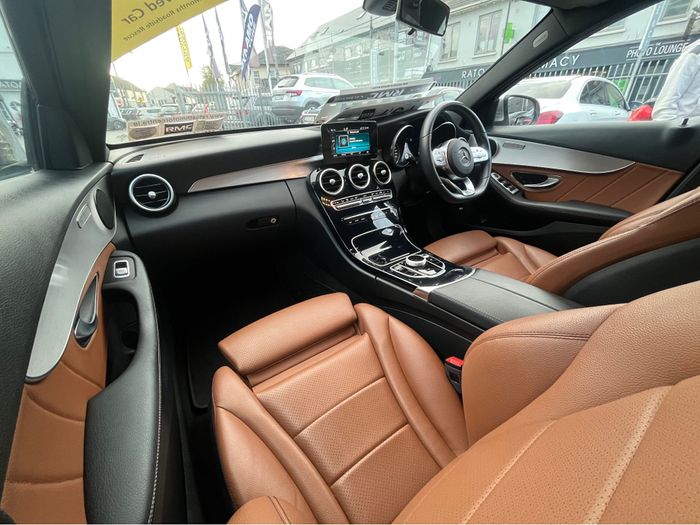 Mercedes-Benz C-Class 2021