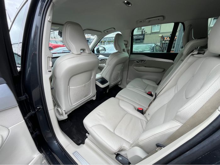 Volvo XC90 2019