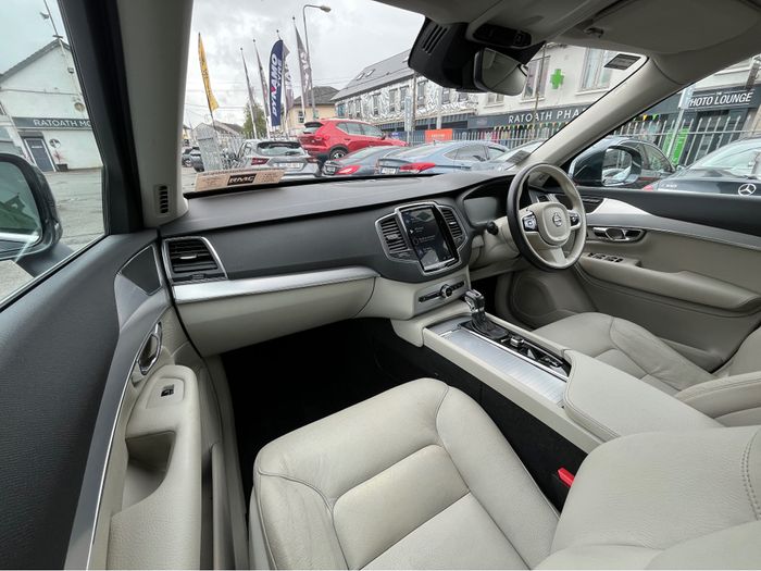 Volvo XC90 2019
