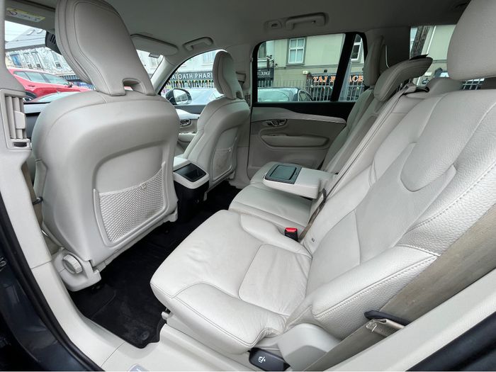 Volvo XC90 2019