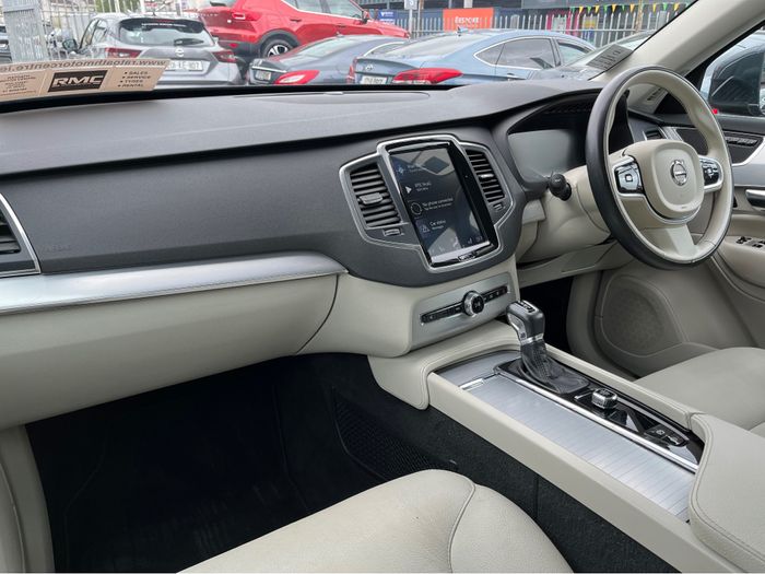 Volvo XC90 2019