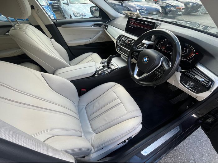 BMW 5 Series 2021