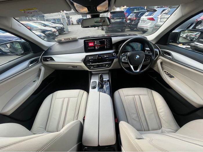 BMW 5 Series 2021