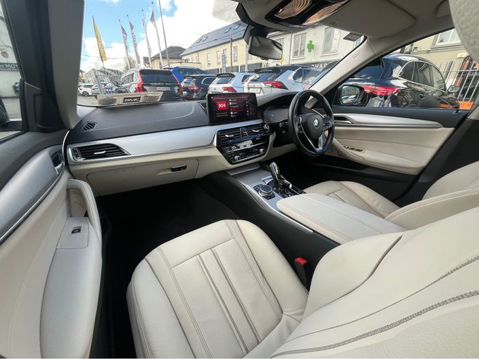 BMW 5 Series 2021