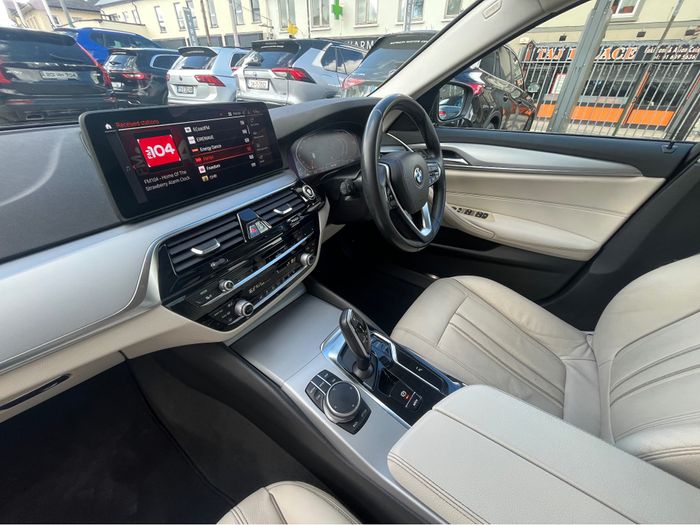 BMW 5 Series 2021