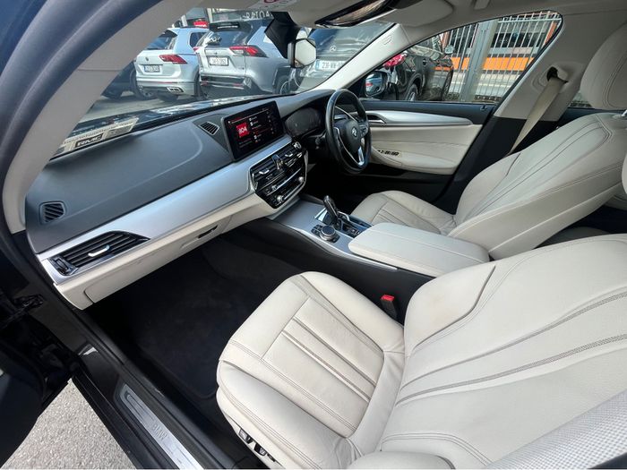 BMW 5 Series 2021