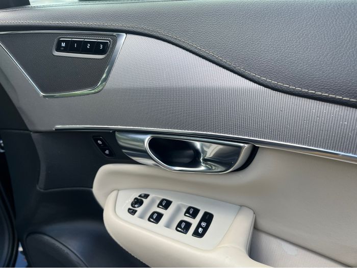Volvo XC90 2020