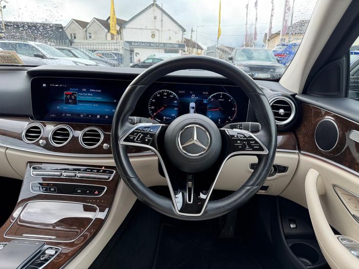 Mercedes-Benz E-Class 2021