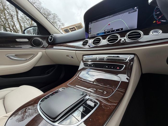 Mercedes-Benz E-Class 2021