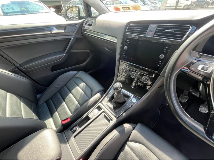 Volkswagen Golf 2020