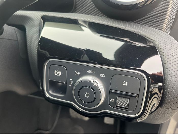 Mercedes-Benz CLA Class 2022