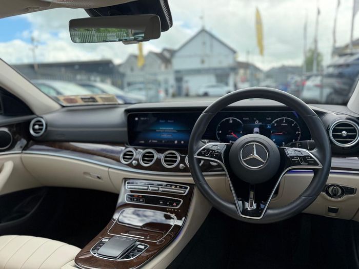 Mercedes-Benz E-Class 2021