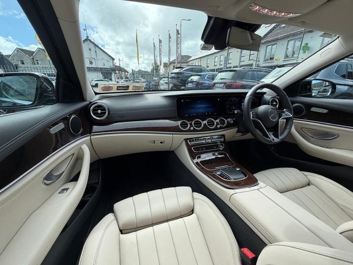 Mercedes-Benz E-Class 2021