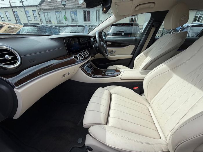 Mercedes-Benz E-Class 2021
