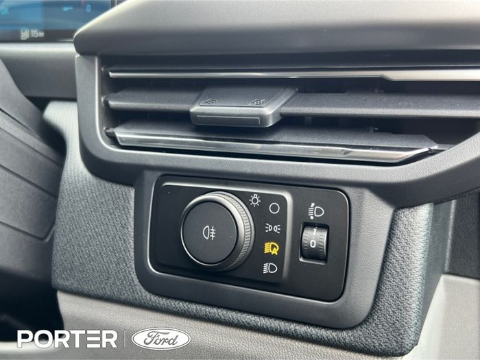 Ford Tourneo Custom 2026