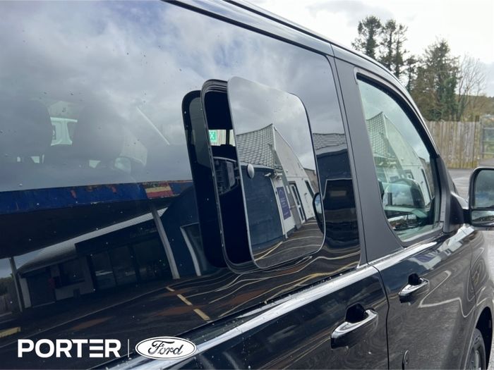 Ford Tourneo Custom 2026