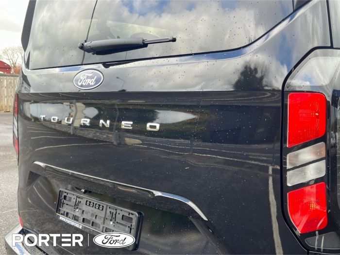 Ford Tourneo Custom 2026