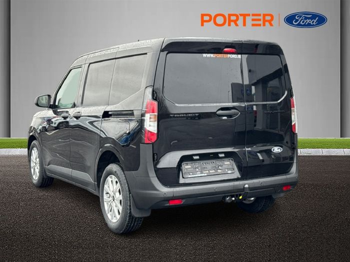 Ford TRANSIT COURIER 2026