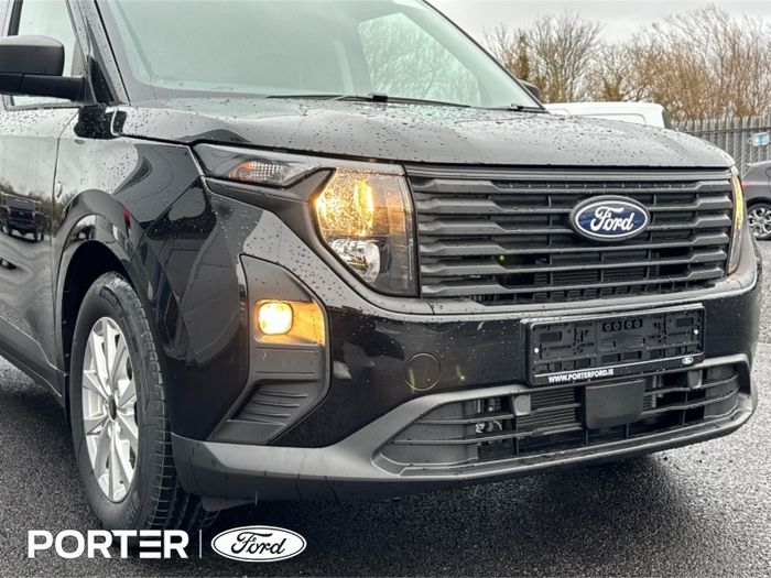 Ford TRANSIT COURIER 2026