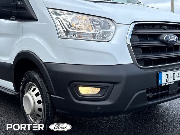 Ford Transit Minibus 2021