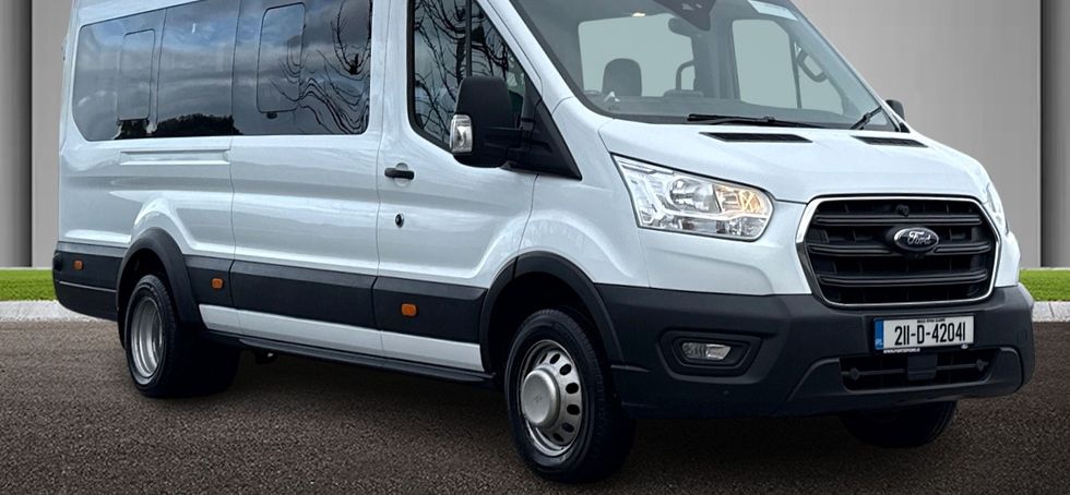 Ford Transit Minibus 2021