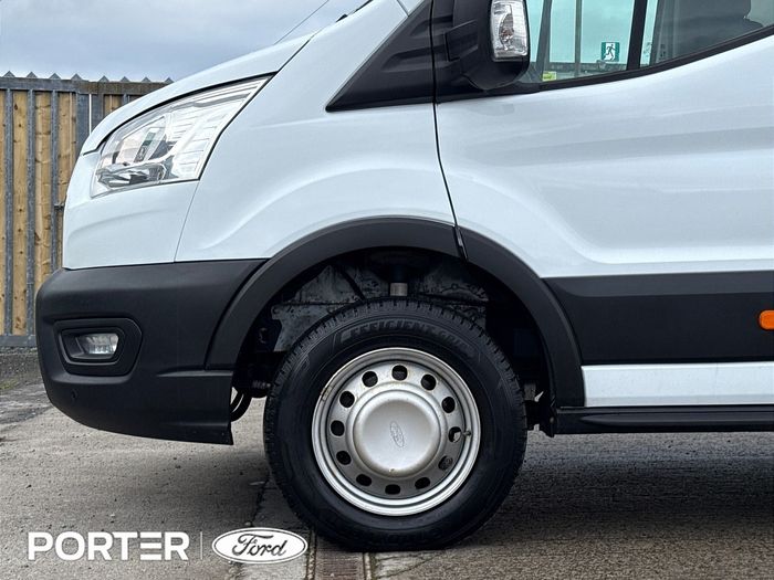 Ford Transit Minibus 2021