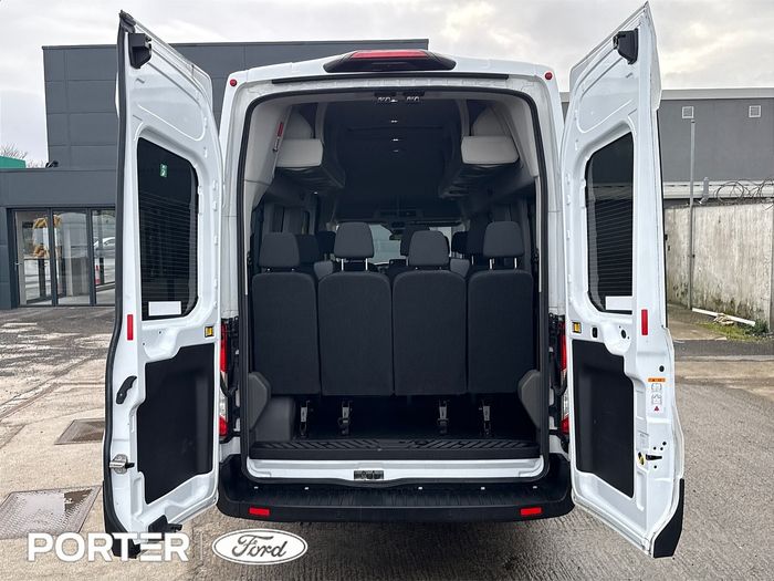 Ford Transit Minibus 2021