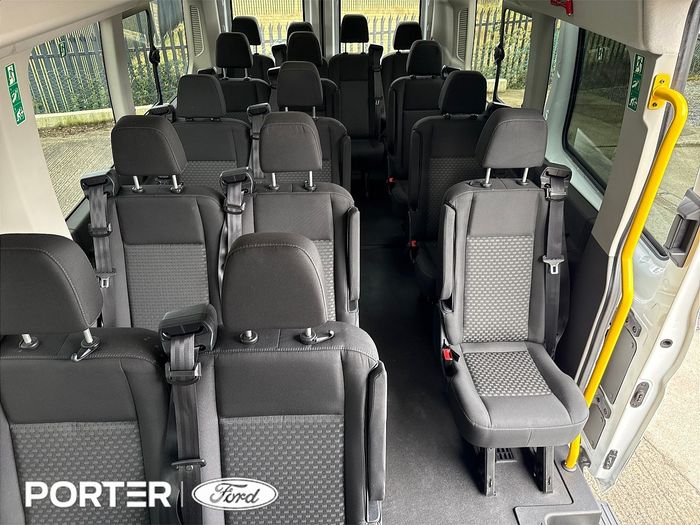 Ford Transit Minibus 2021