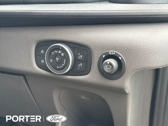 Ford Transit Minibus 2021